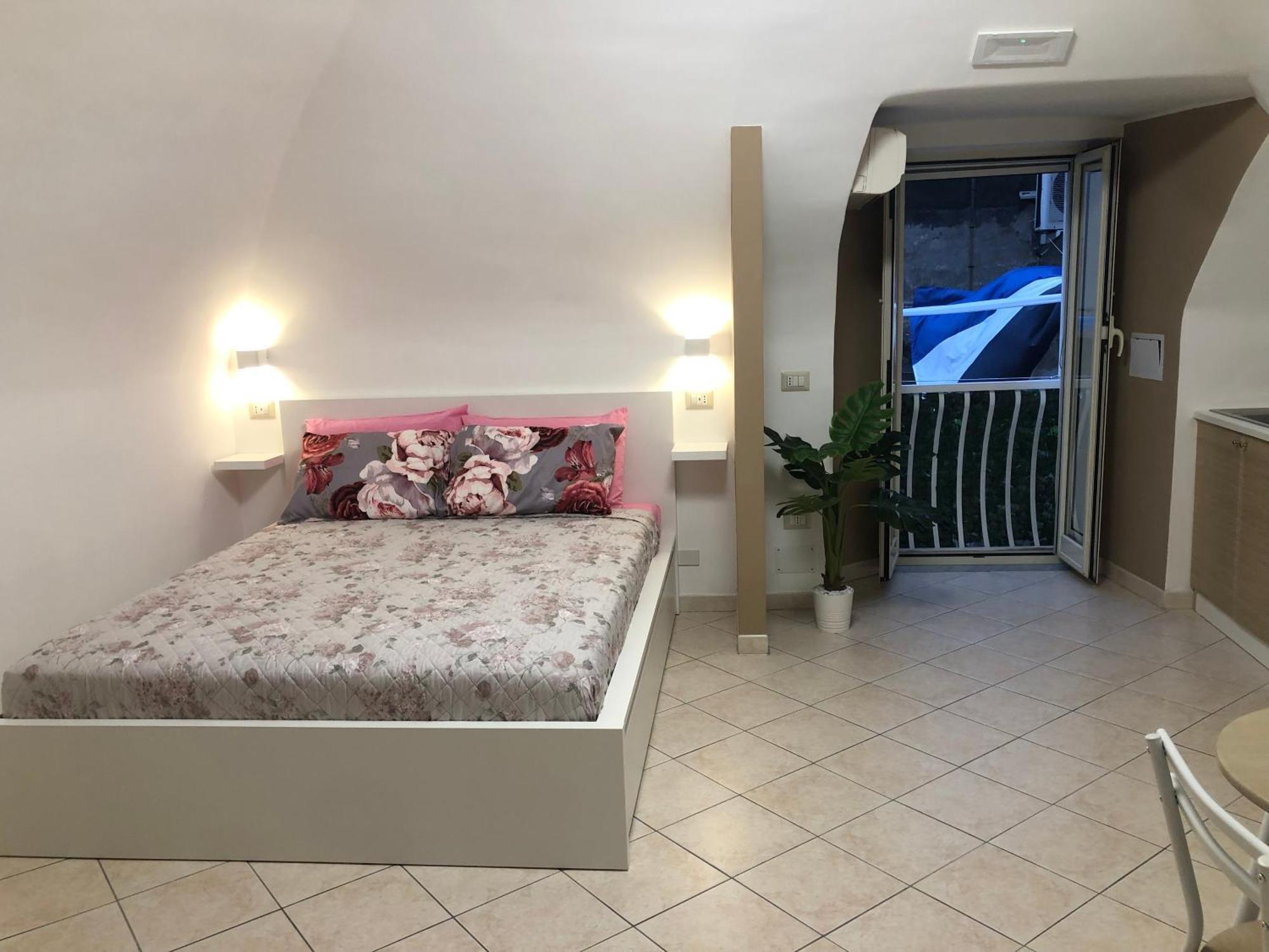 La Casa Di Ludovica Lejlighed Napoli Eksteriør billede